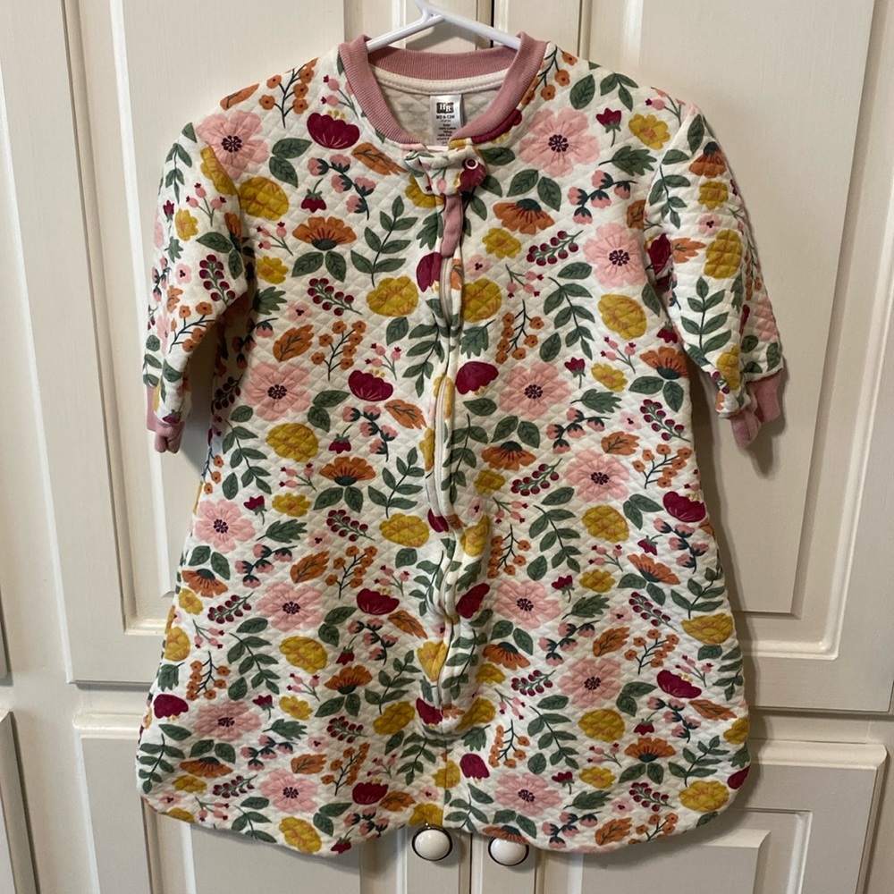 Floral sleep sack.  612m